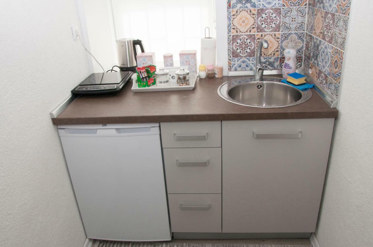 Bistrik Rose Apartment Сараево Экстерьер фото